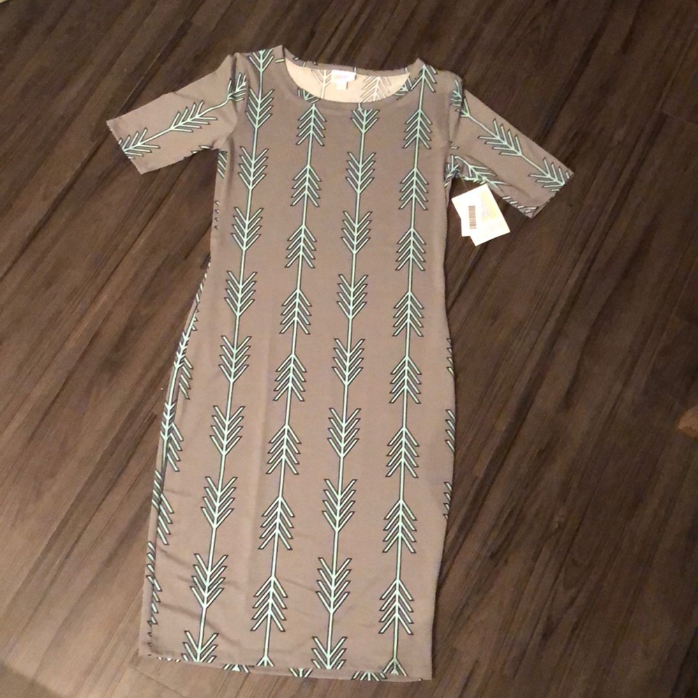 LuLaRoe Julia Dress